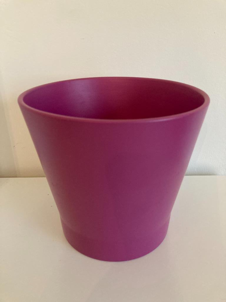 Grote fuchsia bloempot - Ikea, Gebruikt, Rond, Ophalen of Verzenden, Minder dan 40 cm
