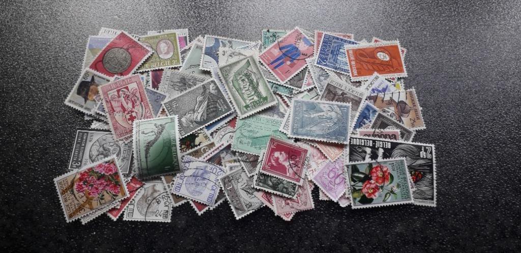100 verschillende gestempelde postzegels van België, Verzenden, Gestempeld, Gestempeld, Overig