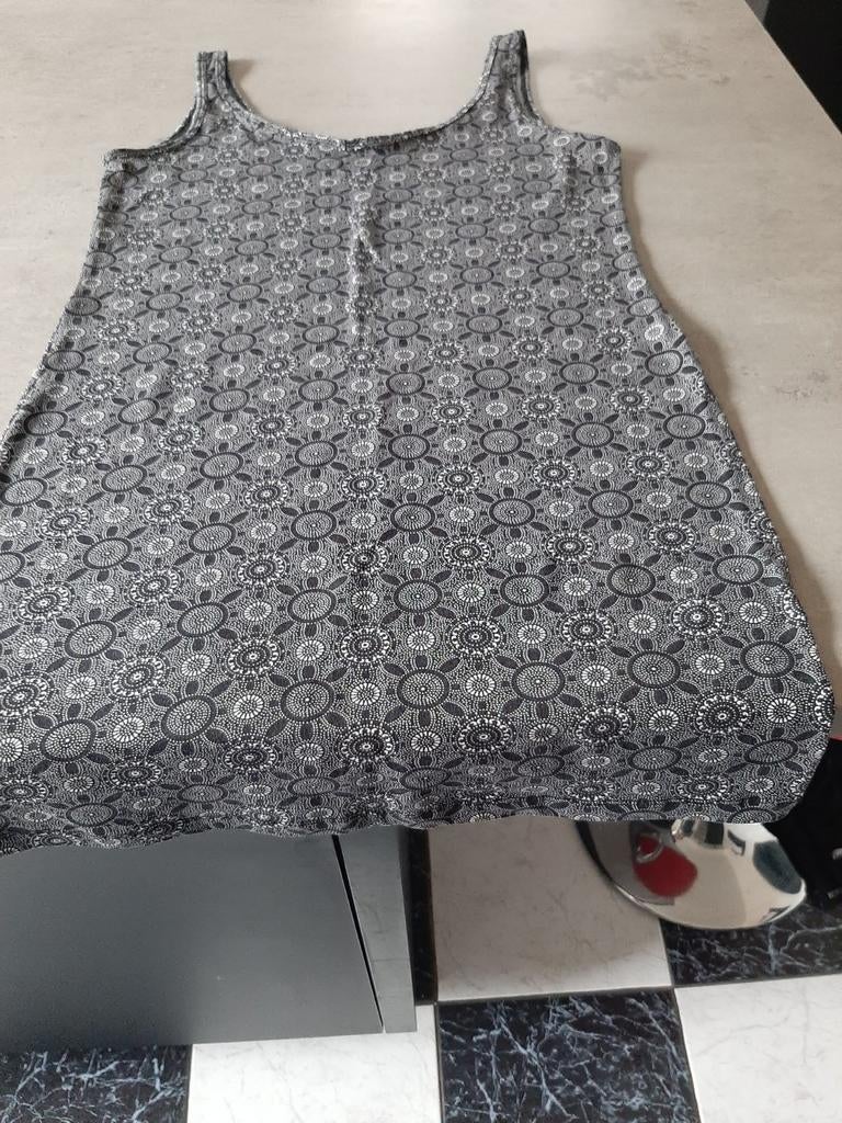 Kort kleedje, Kleding | Dames, Jurken, Ophalen of Verzenden, Maat 42/44 (L)
