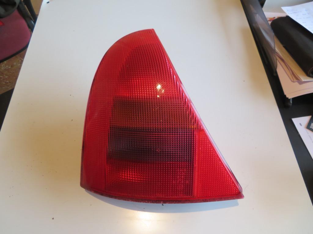 Renault Clio 2 linker achterlicht, Ophalen, Gebruikt, Renault