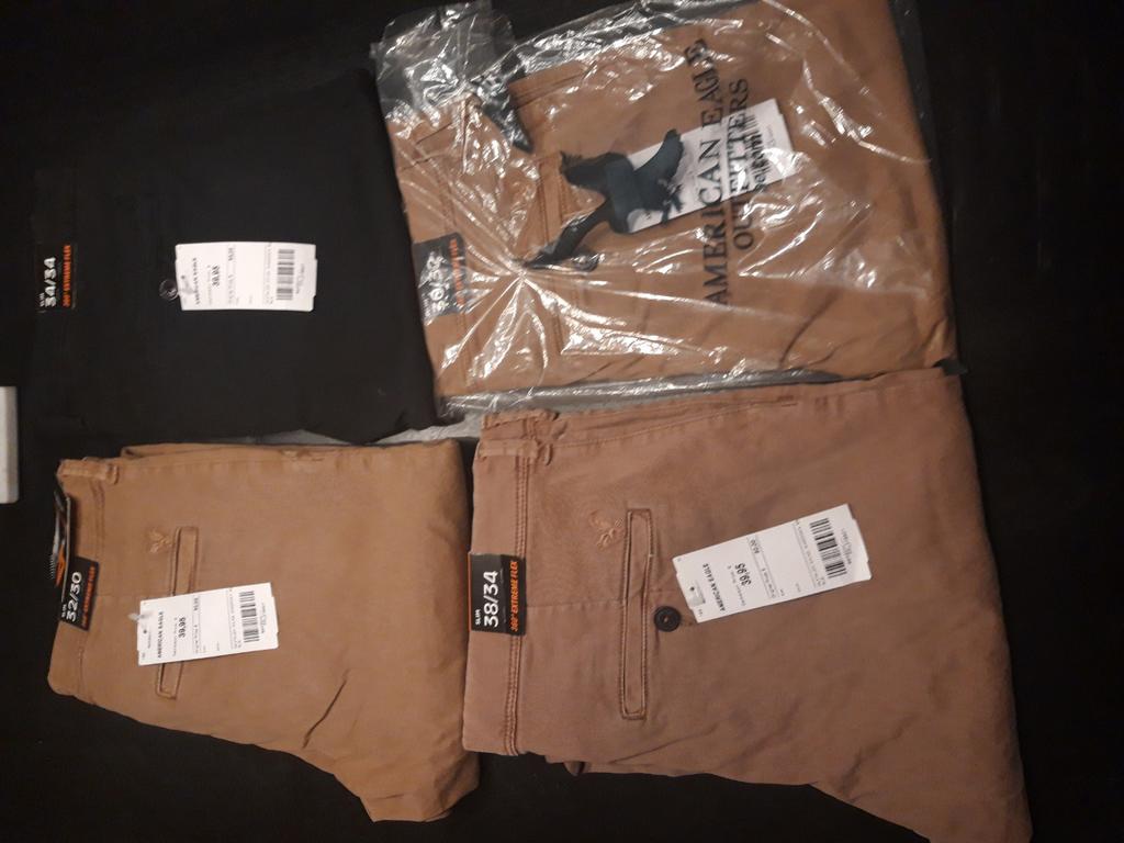 Pantalon American Eagle, Enlèvement