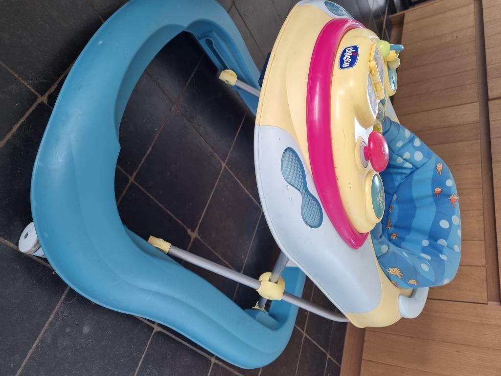 Baby walker chicco met lichtjes en geluid, Kinderen en Baby's, Ophalen, Gebruikt, Auto, Met licht