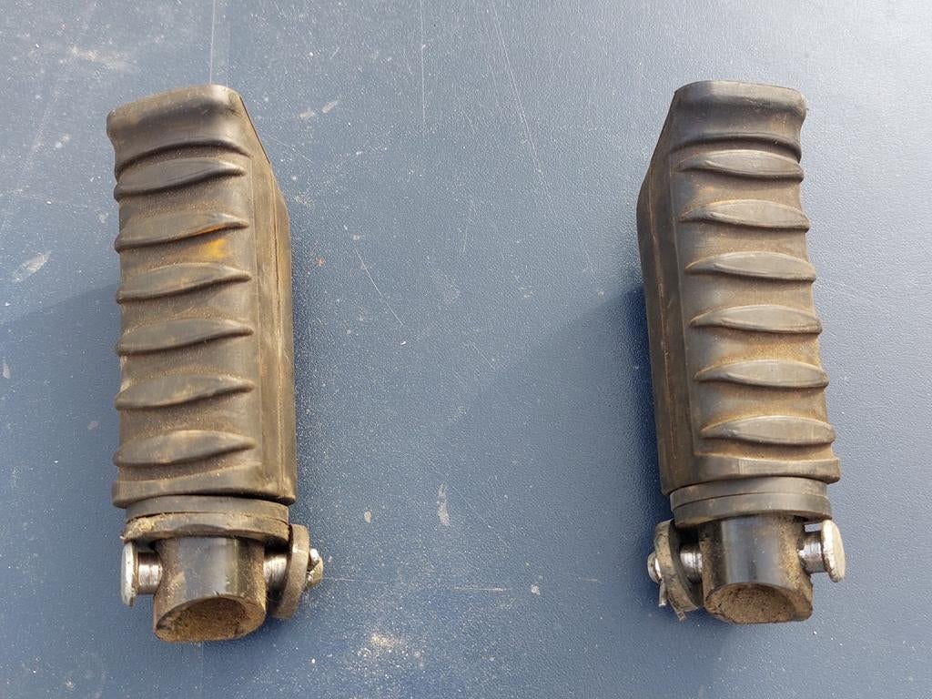 2007 Derbi Terra 125 achtervoetsteunen, Motoren, Ophalen of Verzenden, Gebruikt