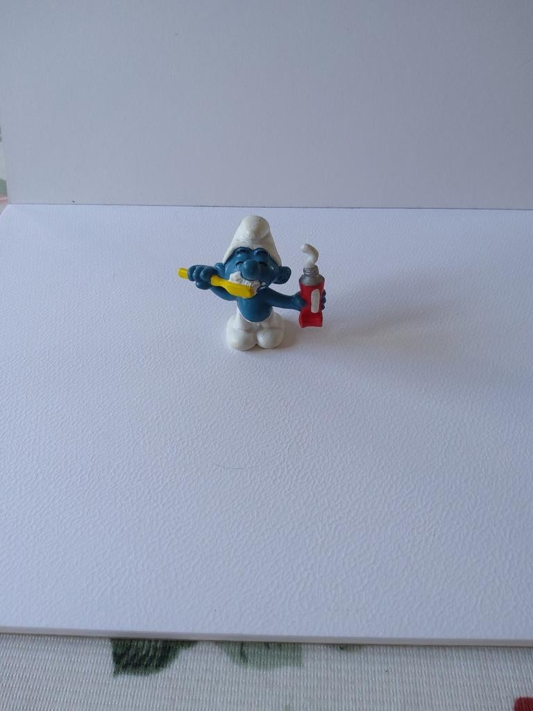 Schtroumpf avec dentifrice, Enlèvement ou Envoi, Utilisé, Poupée, Figurine ou Peluche