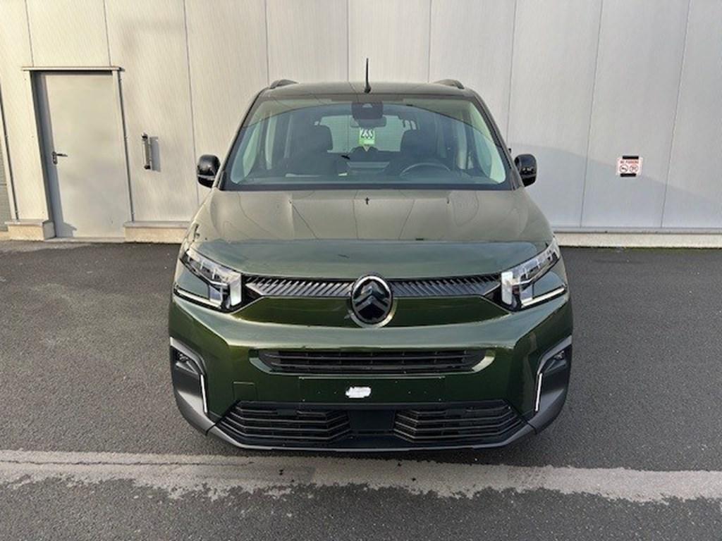 Citroen Berlingo  1.2 Benzine 110pk PLUS, Auto's, Parkeersensor, Groen, https://public.car-pass.be/vhr/736d7e0f-67c6-4aee-b621-cd8388bf64d8