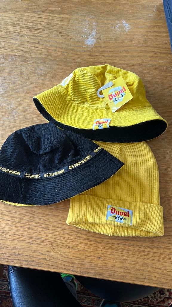 DUVEL VISSERSHOEDJES EN MUTS NIEUW, Enlèvement, Neuf, One size fits all