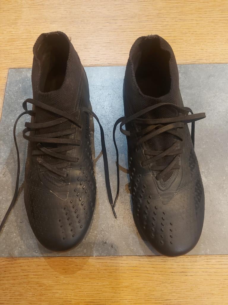 Chaussures de football Adidas Predator, Sports & Fitness, Enlèvement, Comme neuf