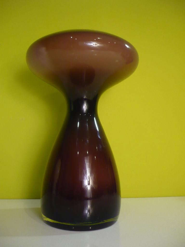 Knappe vintage glazen vaas paars / purper, Antiek en Kunst, Antiek | Vazen, Ophalen of Verzenden