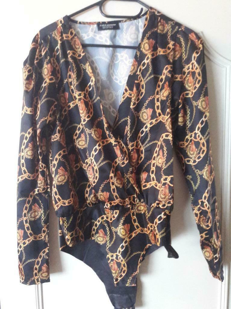 Nieuwe body zwart/goud - ZARA -S, Neuf, Enlèvement ou Envoi, Noir, Zara