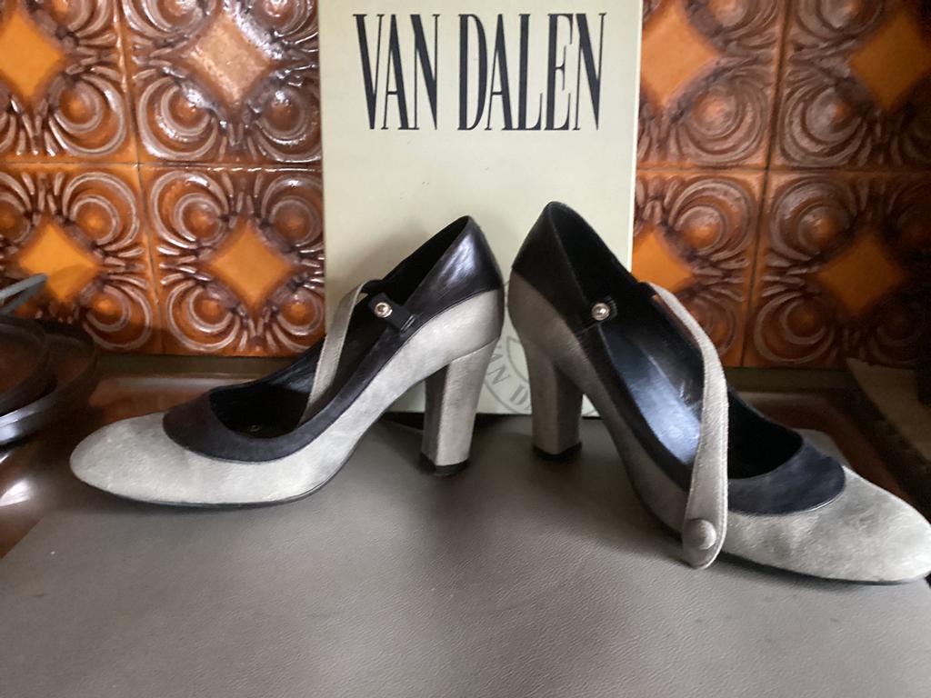 Zilver/black damesschoenen met tallon maat:37 goud/bruin, Kleding | Dames, Ophalen of Verzenden, Zo goed als nieuw, Schoenen met hoge hakken