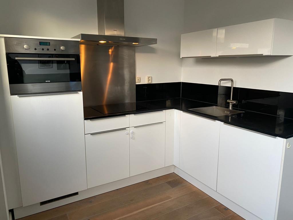 Cuisine d'angle, blanc brillant, démontée