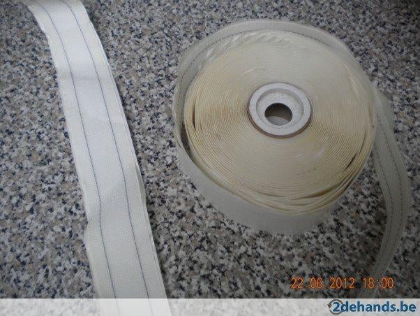 Kleefband voor tapijt, Enlèvement