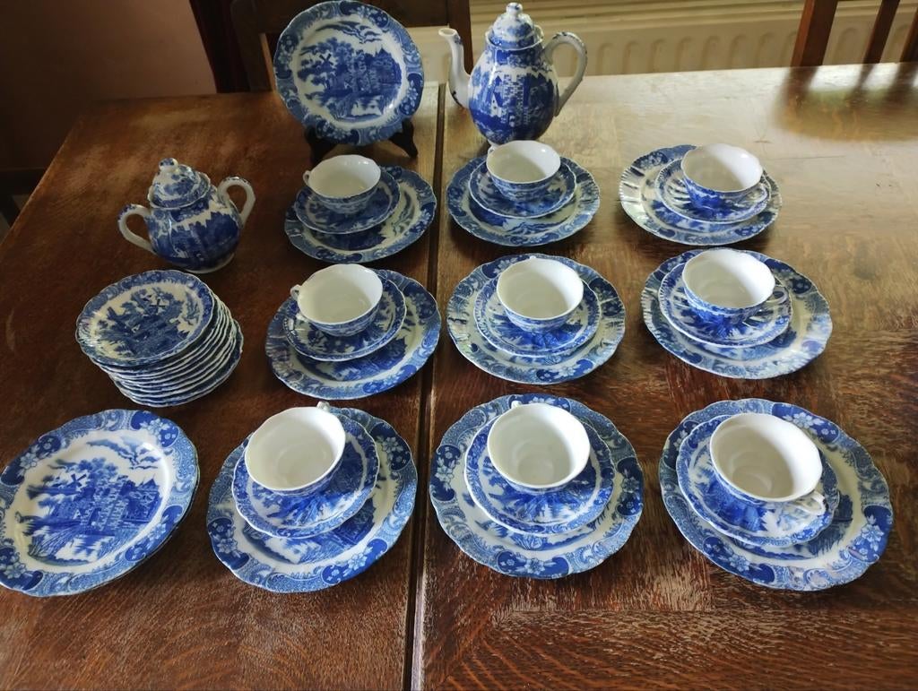 thee servies porselein blauw wit kasteel burcht molen, Enlèvement