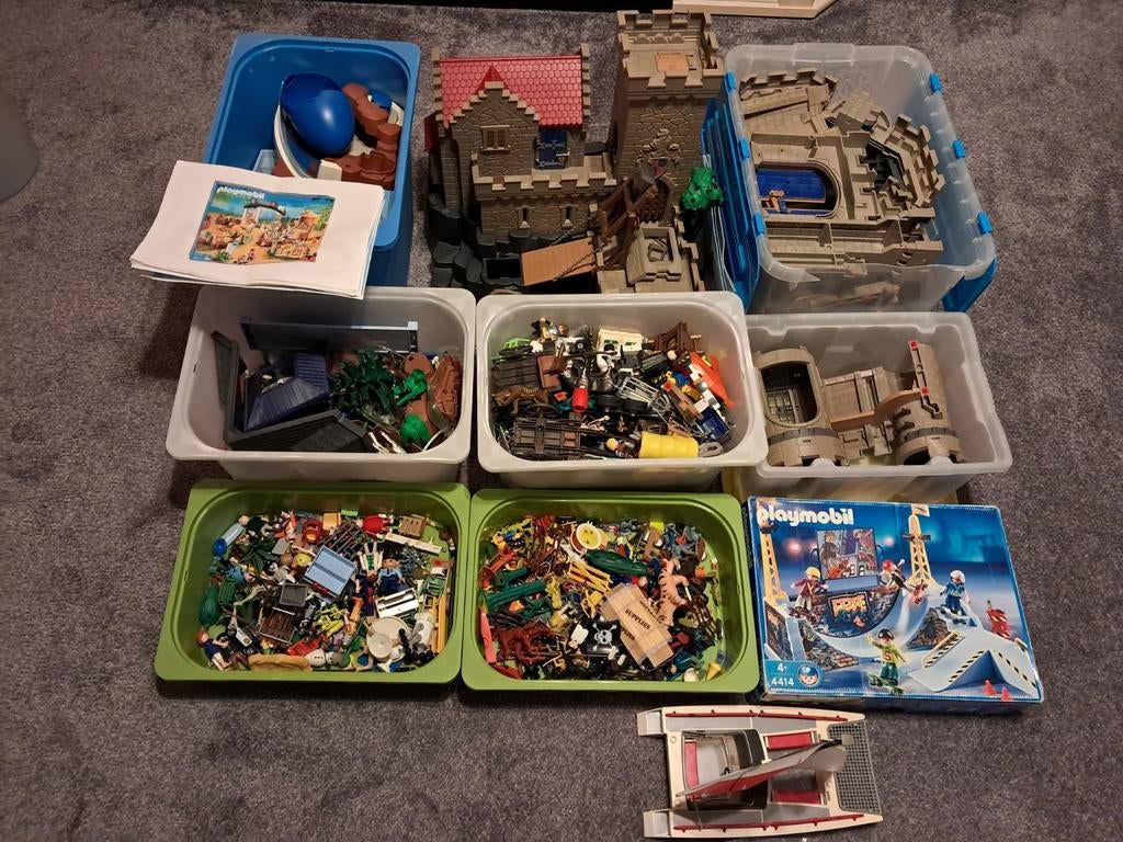 Groot lot playmobil met een kasteel bij, Kinderen en Baby's, Speelgoed | Playmobil, Ophalen, Zo goed als nieuw