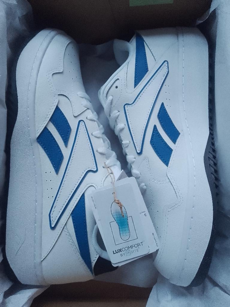 nieuw 45.5 reebok ATR chill in doos baskets, Vêtements | Hommes, Chaussures, Neuf, Reebok, Envoi, Chaussures de sport