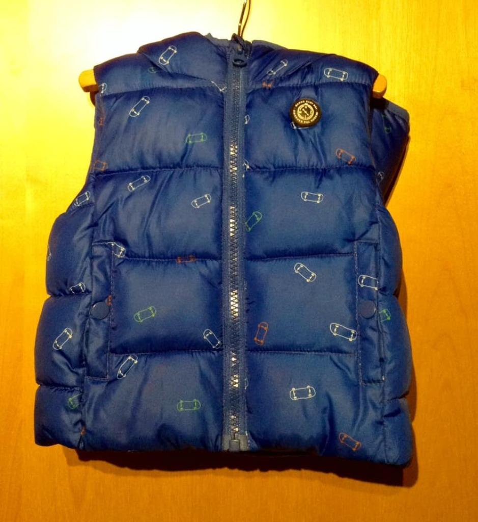 Warm vest Mango voor babyjongens 9-12 maanden/74 cm, Truitje of Vestje, Nieuw, Mango, Ophalen of Verzenden