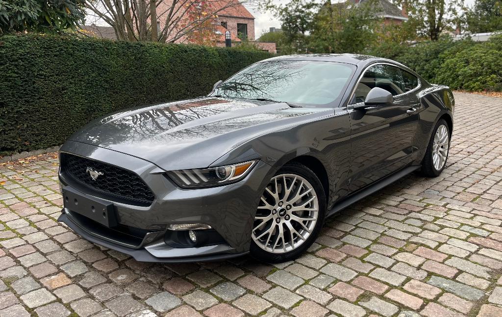 Ford Mustang 2.3 Ecoboost Automaat ### 57000 km ###, Automaat, 4 zetels, Achterwielaandrijving, 233 kW