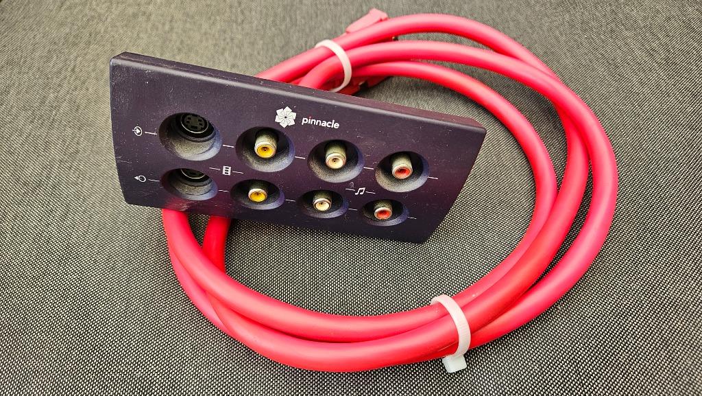 pinnacle box dv cable video, Ophalen, Zo goed als nieuw, Minder dan 2 meter, Overige kabels