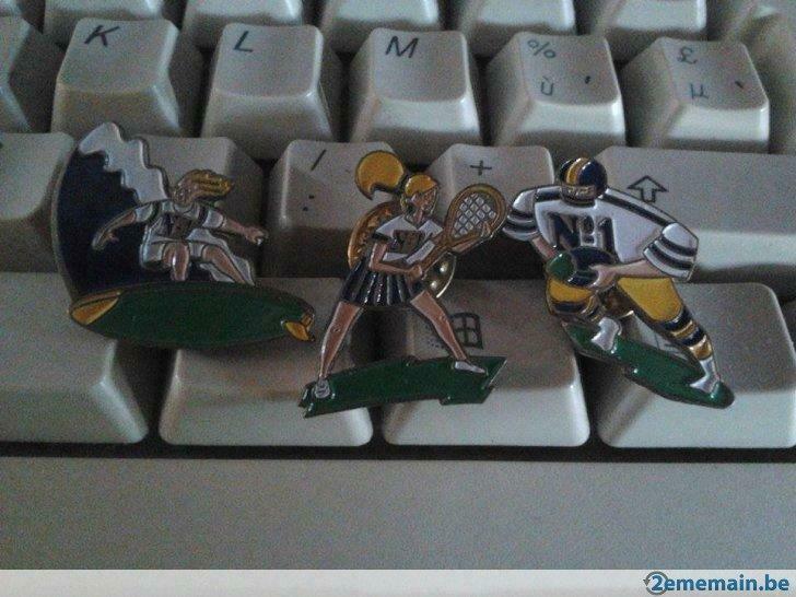 Lot de 10 pins, Enlèvement ou Envoi, Neuf, Insigne ou Pin's