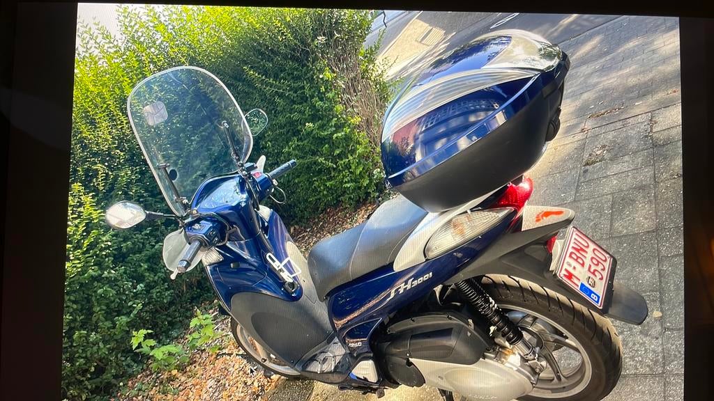 Honda SH 300, Motorrijbewijs A, Traction Control, Particulier, 1 cilinder
