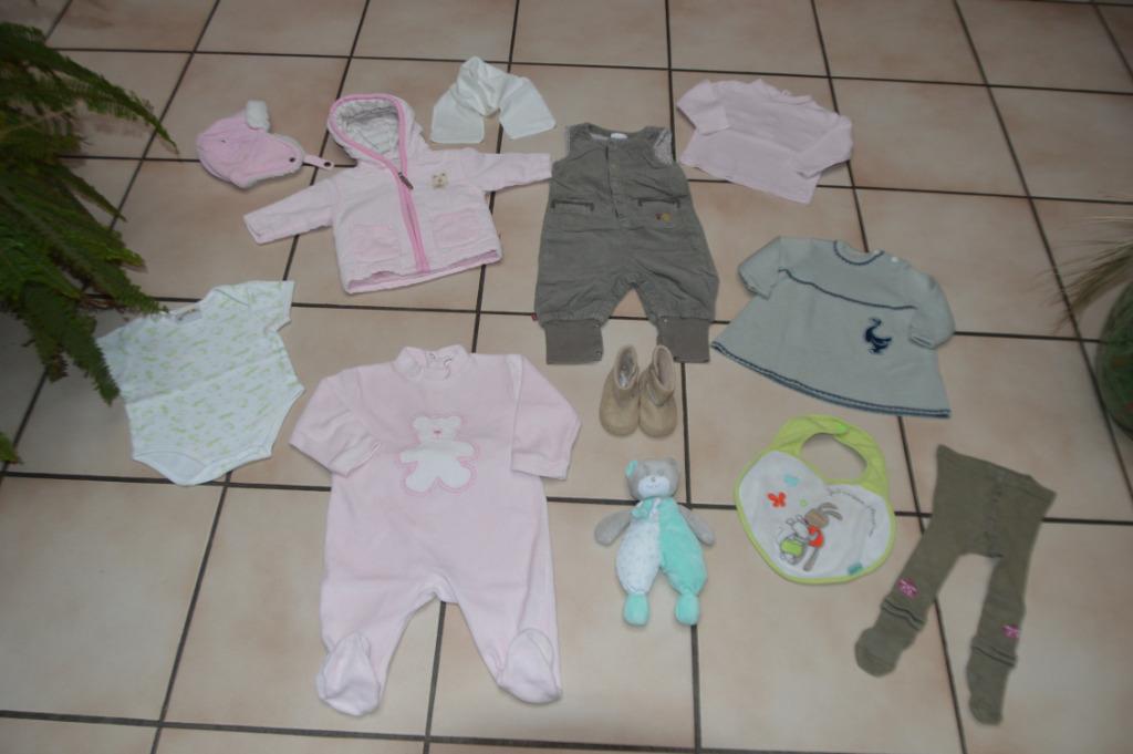 Kledingset voor babymeisjes T68: T-shirt, pyjama, jurk,..., Meisje, Ophalen of Verzenden, Zo goed als nieuw, Setje