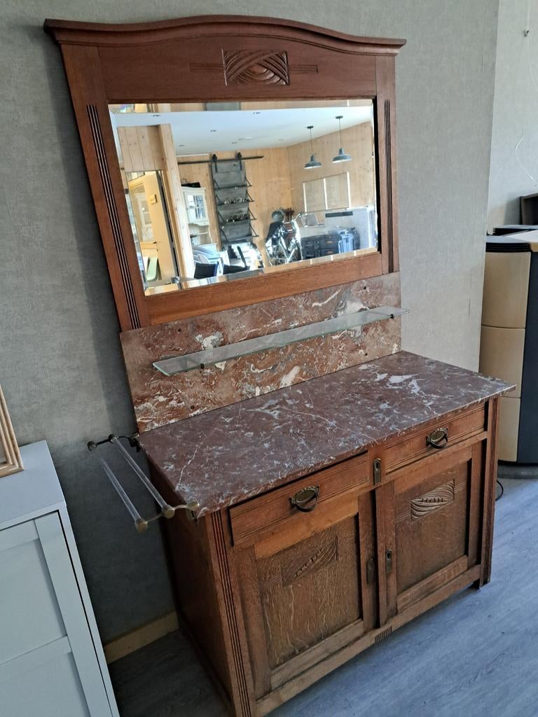 Oude commode en zeer degelijke staat., Antiek en Kunst, Ophalen