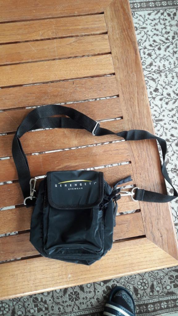 Sac à bandoulière Serengeti noir élégant., Enlèvement ou Envoi, Neuf, Noir, Autres marques