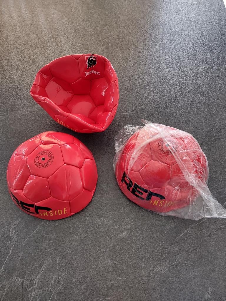 Nieuwe rode lederen voetballen, Sport en Fitness, Ophalen, Nieuw, Bal