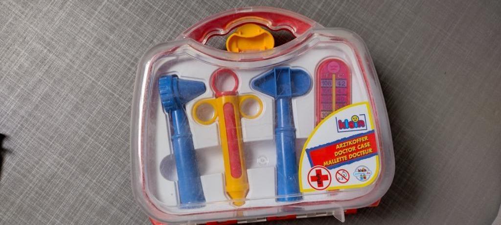 mallette du médecin, Enlèvement, Utilisé, Découverte