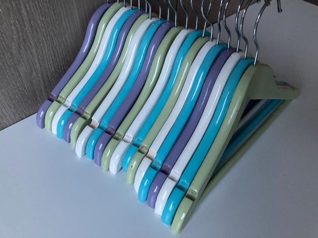Set houten kinderkapstokken 19 stuks - als nieuw, Kinderen en Baby's, Ophalen of Verzenden, Zo goed als nieuw, Kapstokje