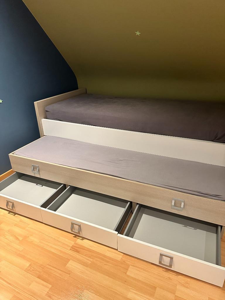 Slaapkamer Twister - kajuitbed en kleerkast, Huis en Inrichting, Ophalen, Zo goed als nieuw, Eenpersoons