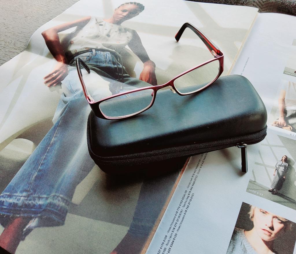 Des lunettes de lecture ou des lunettes à coudre pour voir c, Enlèvement ou Envoi, Neuf, Noir, Lunettes de lecture