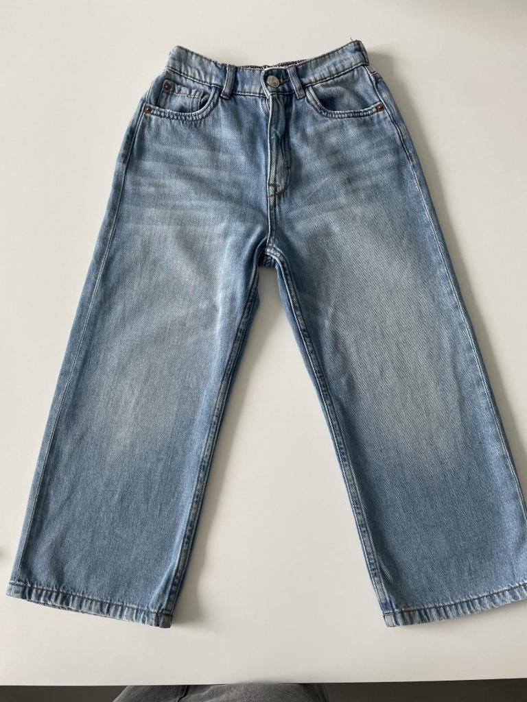 Lichtblauwe jeans maat 128 van ZARA, Kinderen en Baby's, Kinderkleding | Maat 128, Broek, Meisje, Ophalen of Verzenden, Zo goed als nieuw