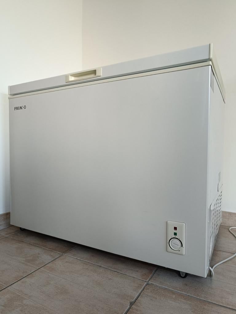 Congélateur A+ / 300L / Très Bon État, Electroménager, Enlèvement, Comme neuf, Congélateur