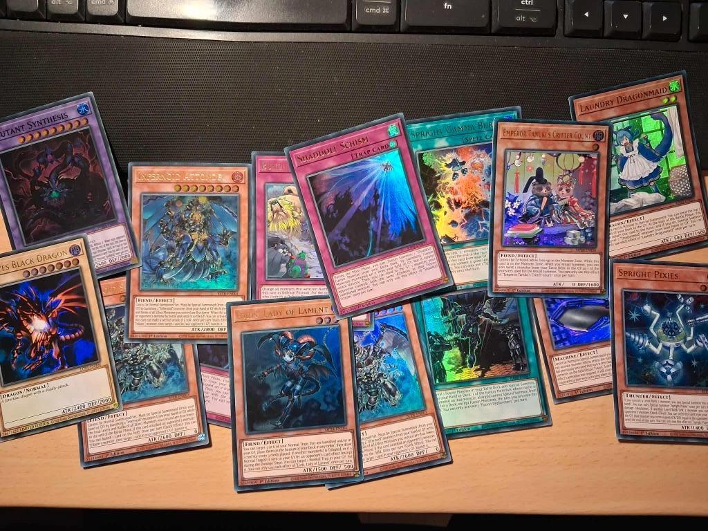 Yugioh - 101 random holo's en rares (geen dubbels!), Ophalen of Verzenden, Nieuw, Meerdere kaarten, Foil