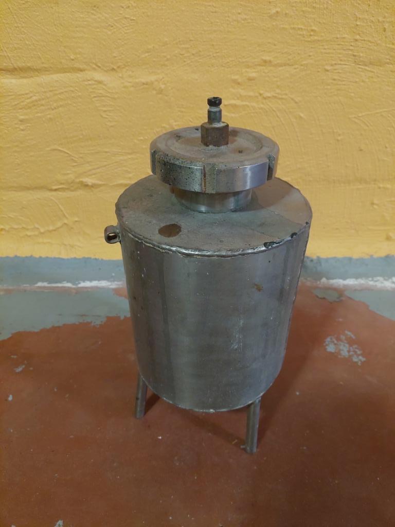 Réservoir de peinture, Enlèvement, Utilisé