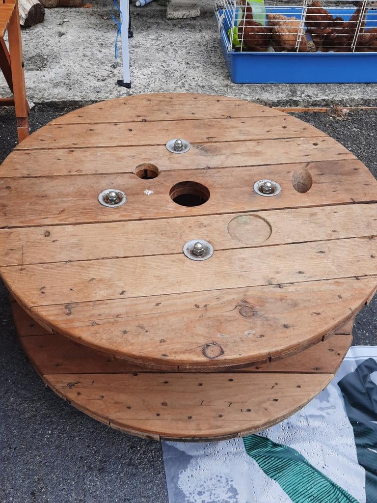 Table touret basse sur pieds en fer, Enlèvement