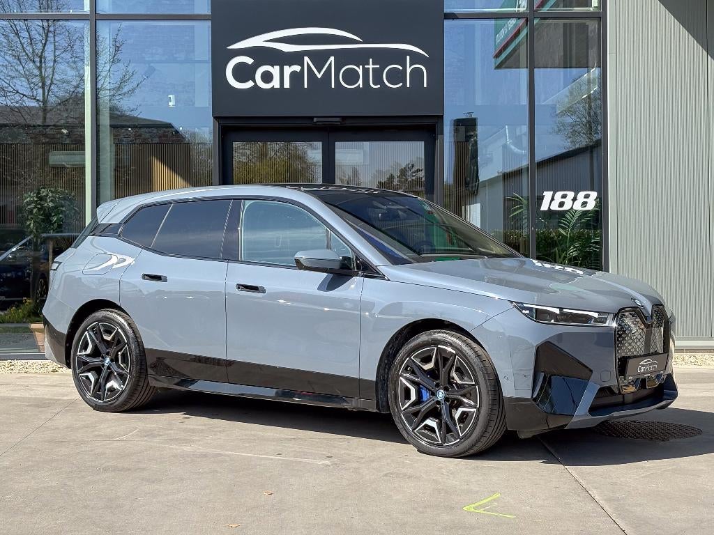 BMW iX xDrive50 M Sport - PANO | TREKH | H&K | Laserlight, Auto's, BMW, Automaat, Blauw, IX, Leder