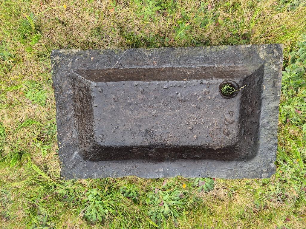 Uitgietbak arduin handgekapt, Doe-het-zelf en Bouw, Sanitair, Ophalen of Verzenden, Zo goed als nieuw, Steen
