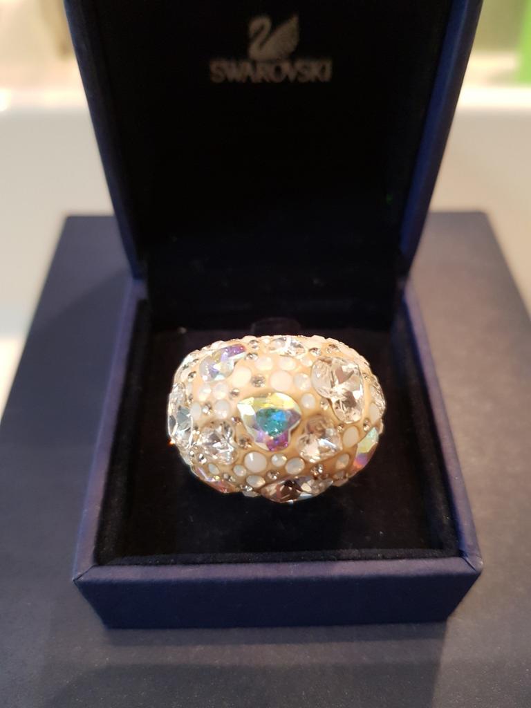 Swarovski Crystal Cinderella ring, Verzamelen, Ophalen, Gebruikt, Sieraad of Horloge