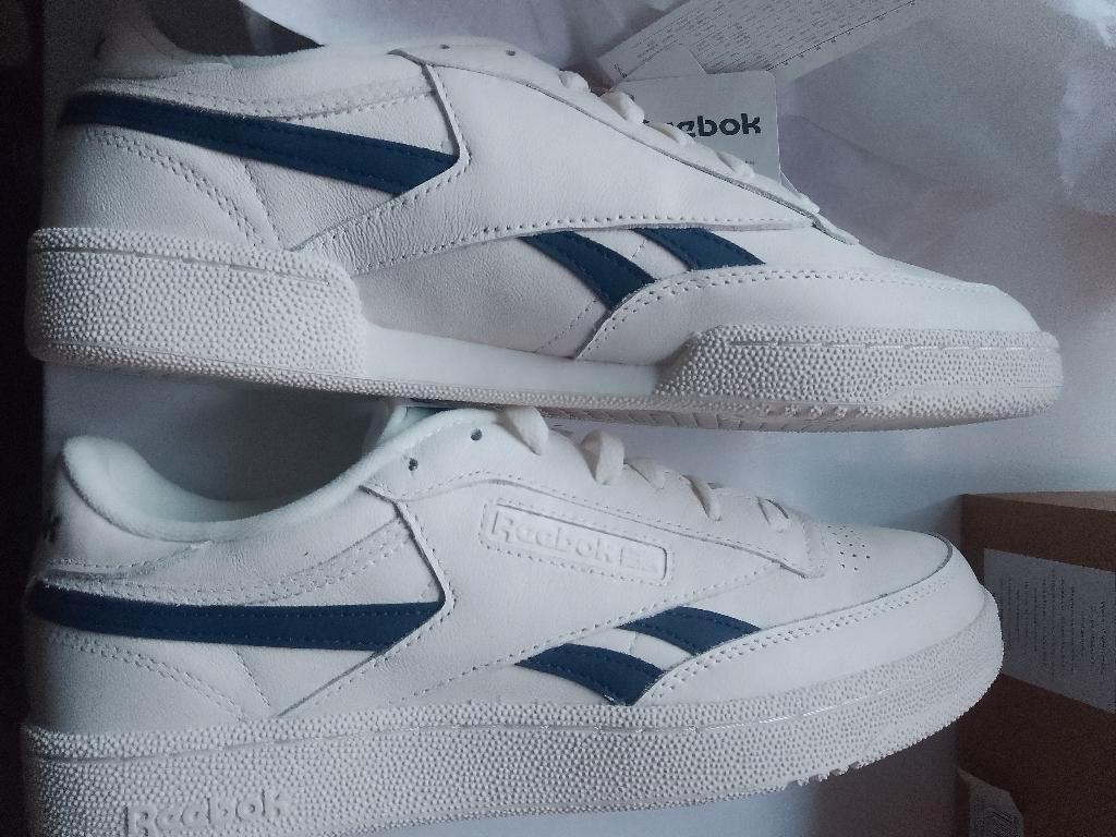 nieuw 44.5 reebok club C revenge in doos kalk/navy, Vêtements | Hommes, Chaussures, Neuf, Autres couleurs, Reebok, Baskets