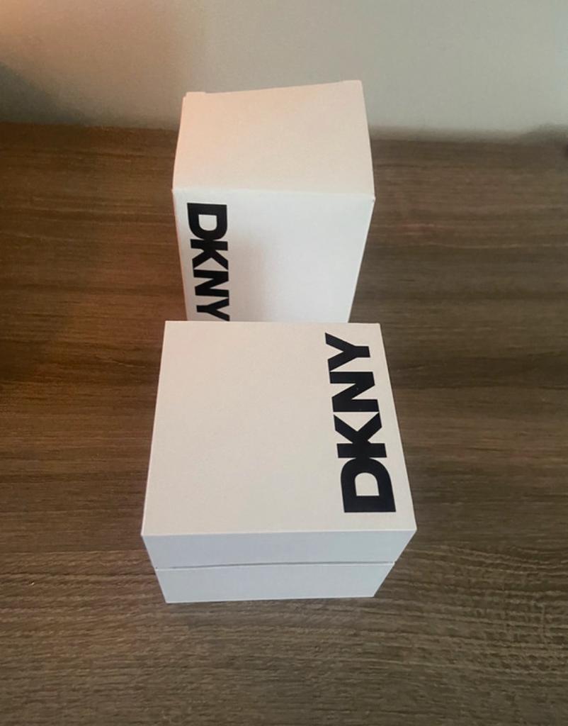 Dkny horloge, Bijoux, Sacs & Beauté, Montres | Femmes, Enlèvement ou Envoi, Comme neuf, DKNY