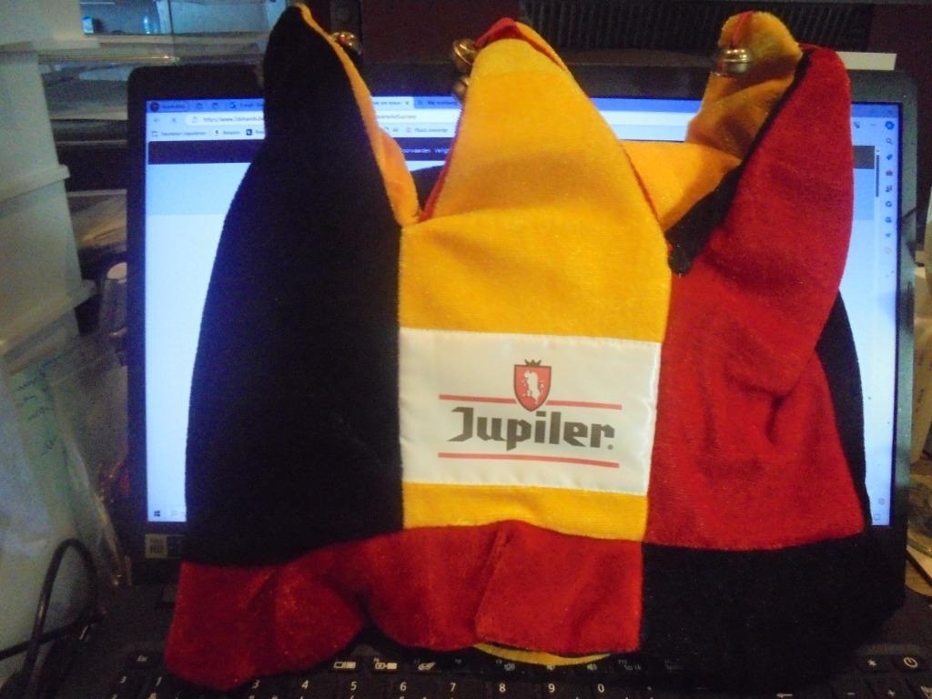 Rode duivels muts, Ophalen of Verzenden, Zo goed als nieuw, Overige typen