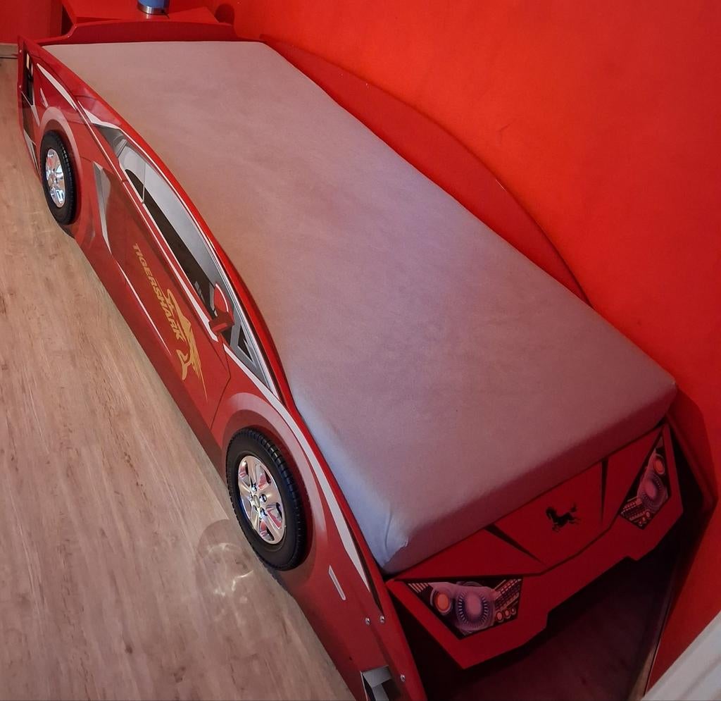 lit voiture avec matelas, Enlèvement ou Envoi