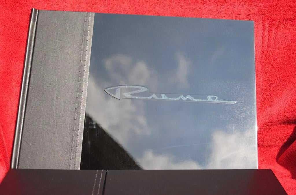 Nearly NEW and RARE Limited 1st Edition valkyrie Honda Rune, Motoren, Verzenden, Zo goed als nieuw