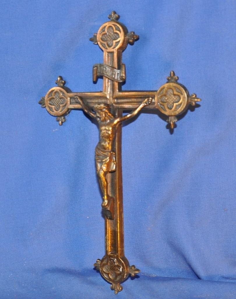crucifix mural en bronze, Enlèvement ou Envoi