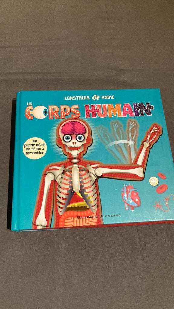 Livre d'anatomie pédagogique sur le corps humain, Enlèvement ou Envoi, Utilisé