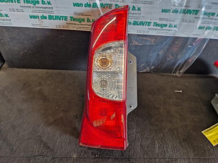 Feu arrière gauche d'un Fiat Fiorino, Enlèvement ou Envoi, 3 mois de garantie, Utilisé, Fiat