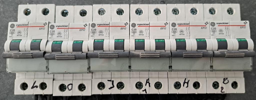 3 zekeringen c20 Vynckier, Enlèvement, Utilisé