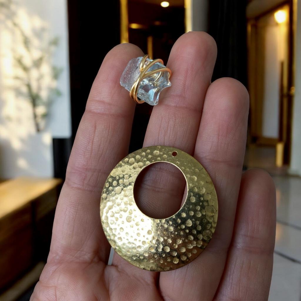 oorbellen blauwe steen verguld met goud 14k, Handtassen en Accessoires, Oorbellen, Hangers, Blauw, Nieuw, Ophalen of Verzenden